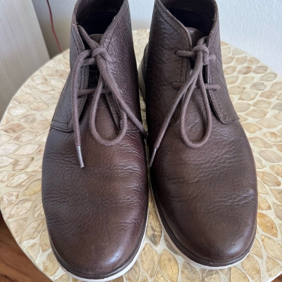 Ugg Freamon Men's Espresso Brown Leather Chukka Boots size 9 - Picture 8 of 8